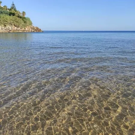 1 Lato Mare * Trappeto (Sicily)